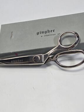 Vintage Gingher Dressmaker Fabric Shears Scissors With Original Storage Presenta